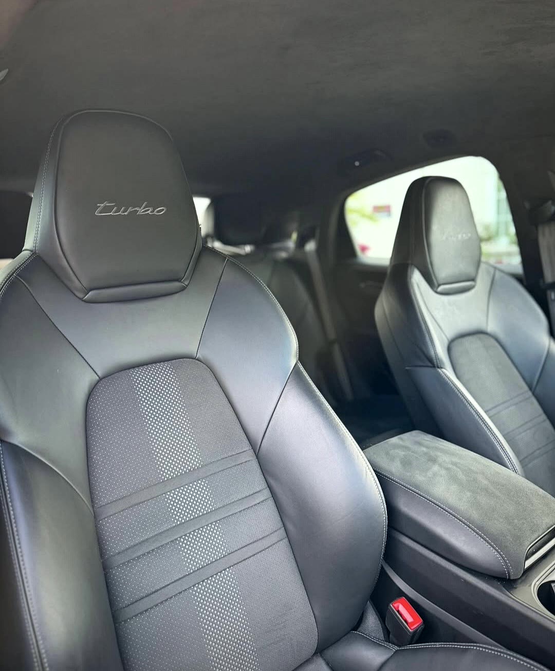 Cayenne Turbo seats