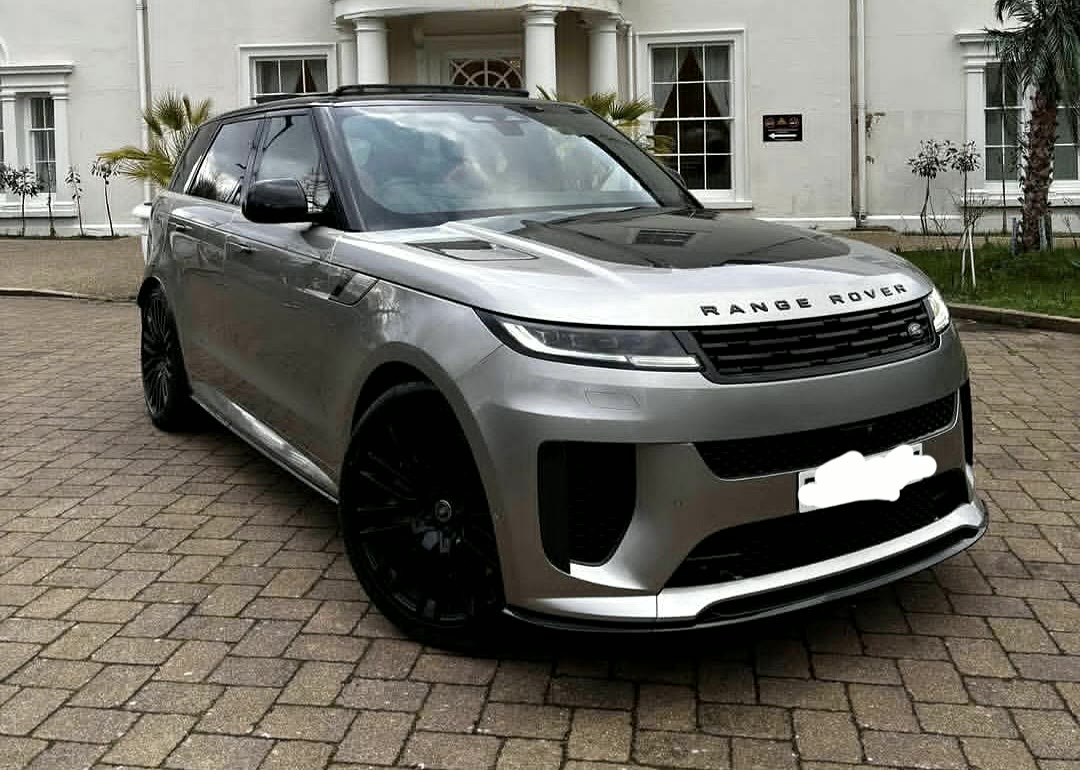 Range Rover Sport SV, grey
